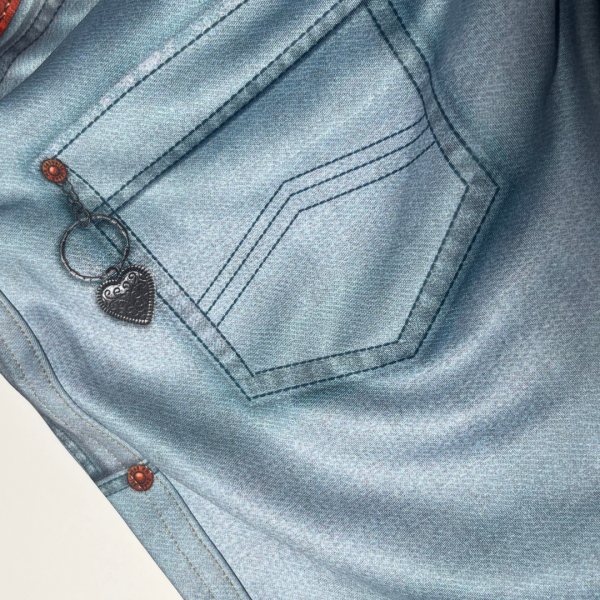 SHORTS JEAN STYLE KEYCHAIN - Image 2