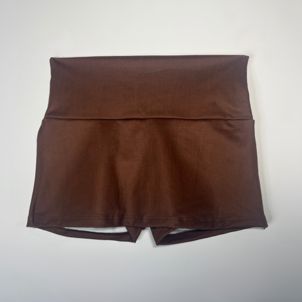Curvy Scrunch Skort - Brown