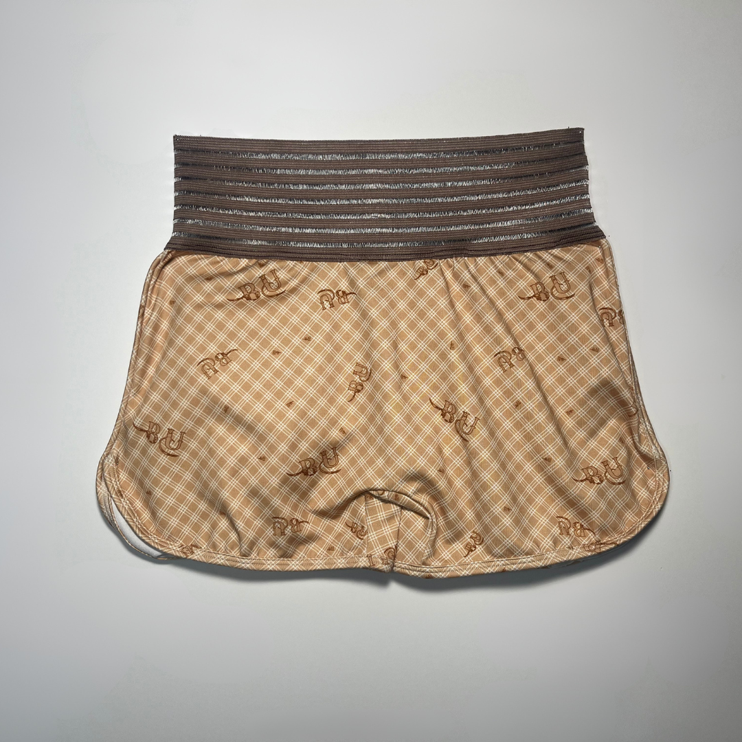 Ruffle Scrunch Pocket Shorts- Beige B-U - Image 3